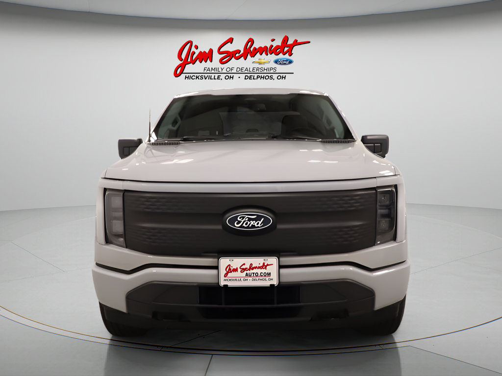 Used 2024 Ford F150 Lightning XLT AWD/4WD image 3