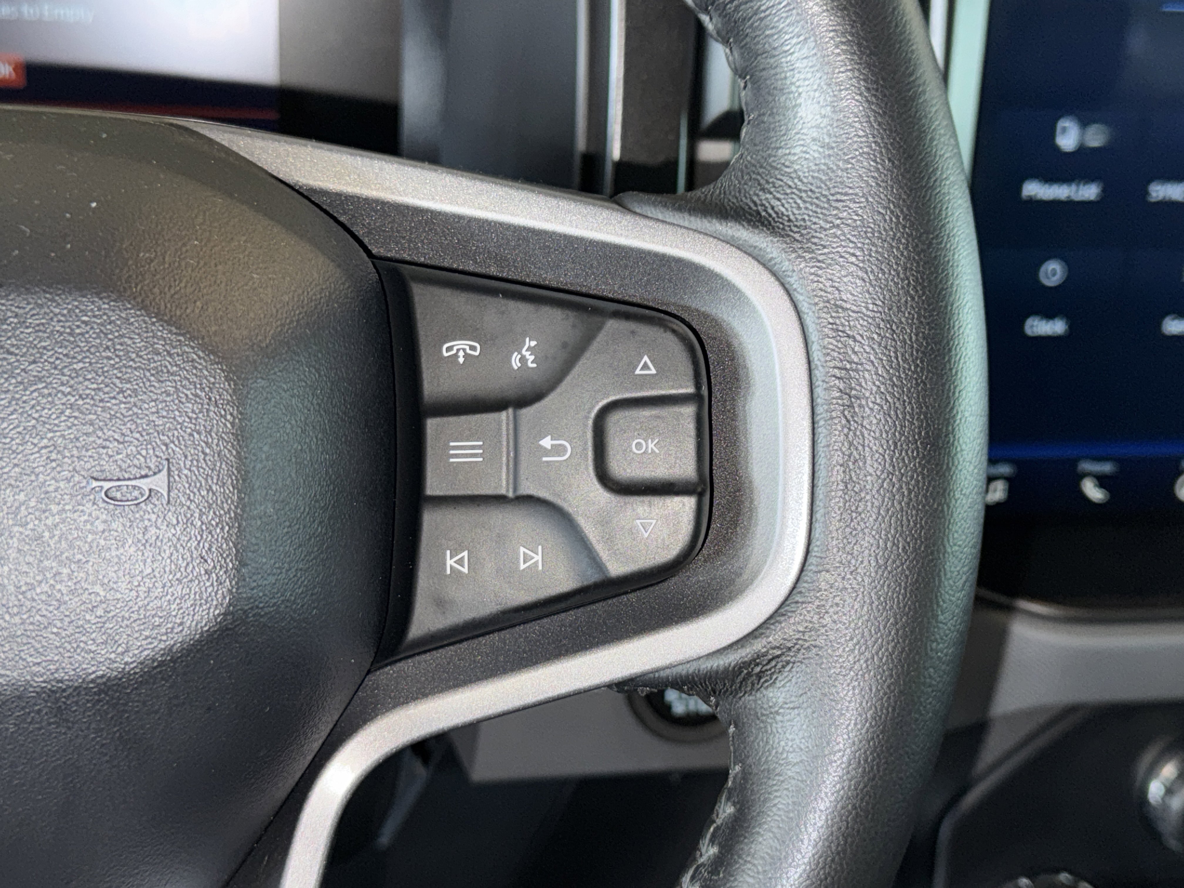 Used 2022 Ford Bronco Everglades image 22