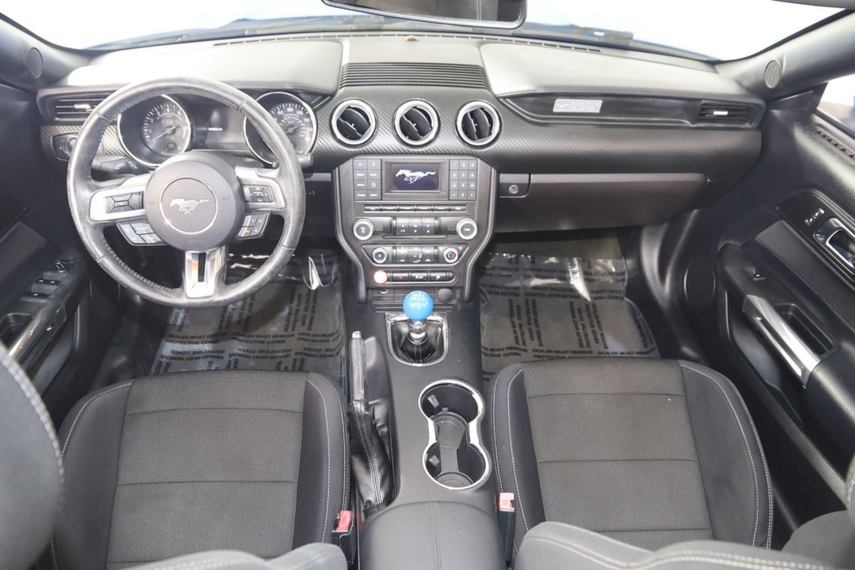 Used 2017 Ford Mustang Convertible RWD image 28