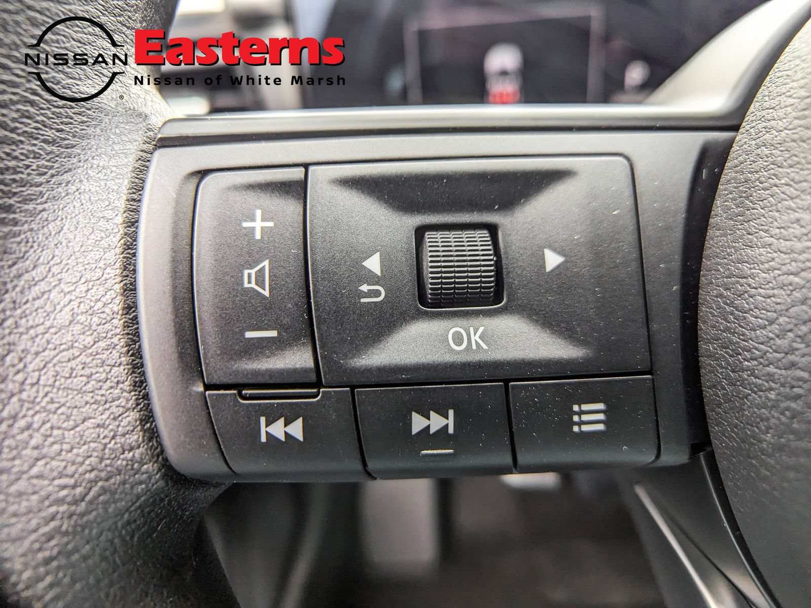 New 2025 Nissan Kicks SV AWD/4WD image 27