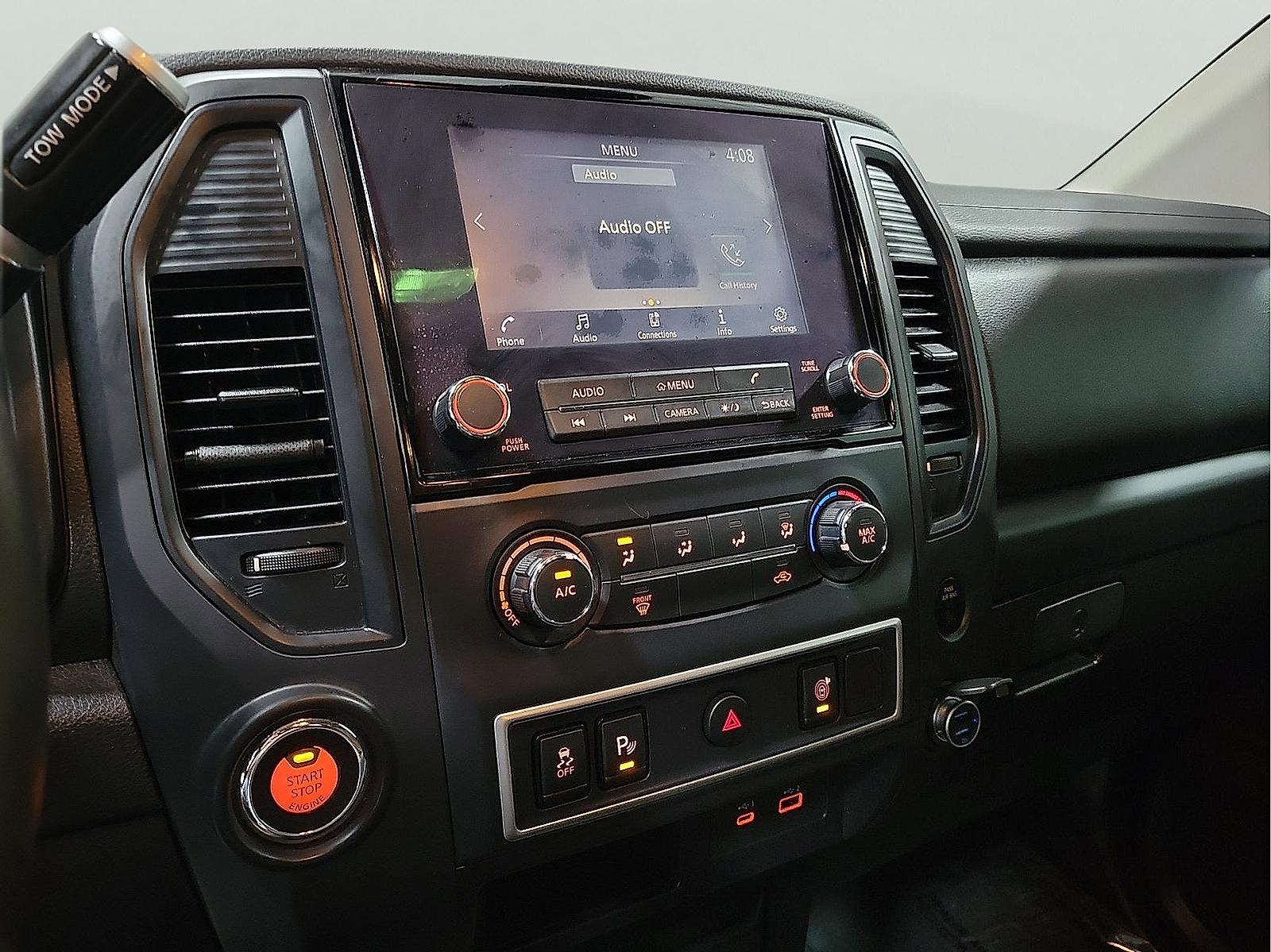 Used 2020 Nissan Titan S w/ S Utility Package image 19