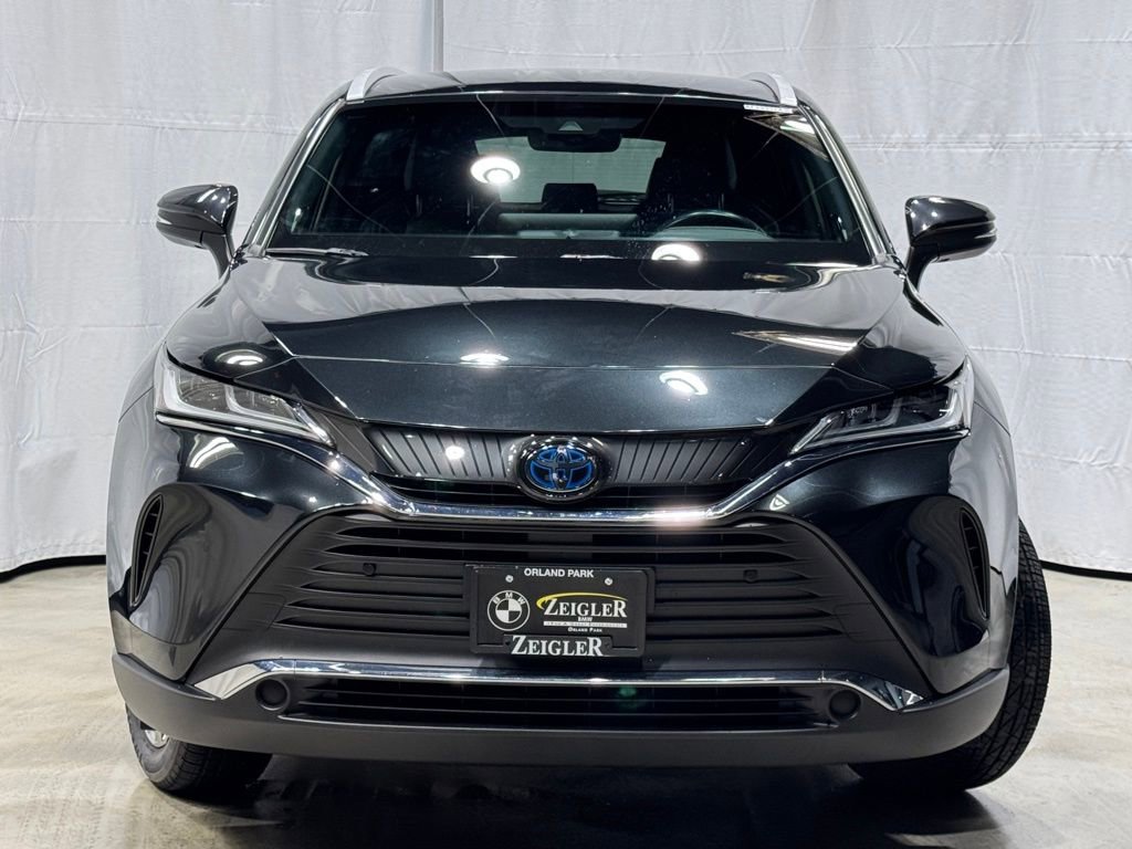Used 2021 Toyota Venza XLE w/ Softex Package image 2