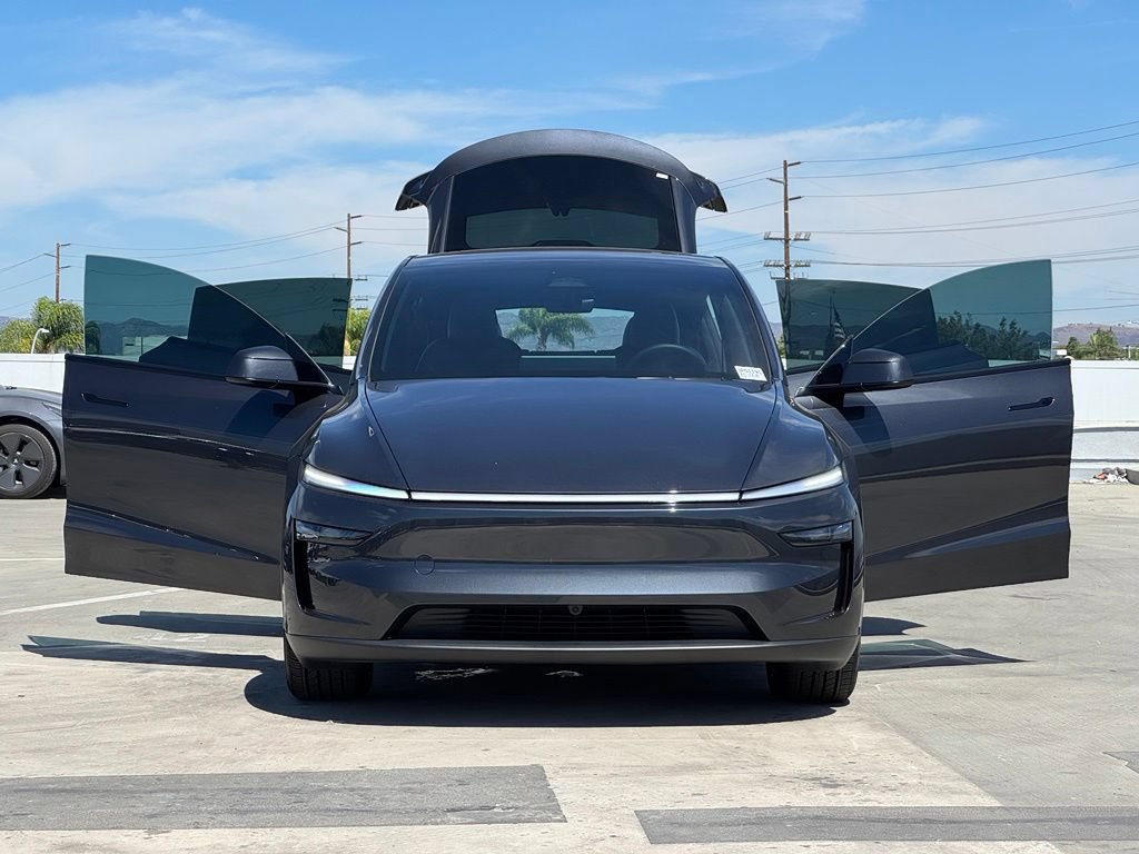 Used 2026 Tesla Model Y Long Range AWD/4WD image 42
