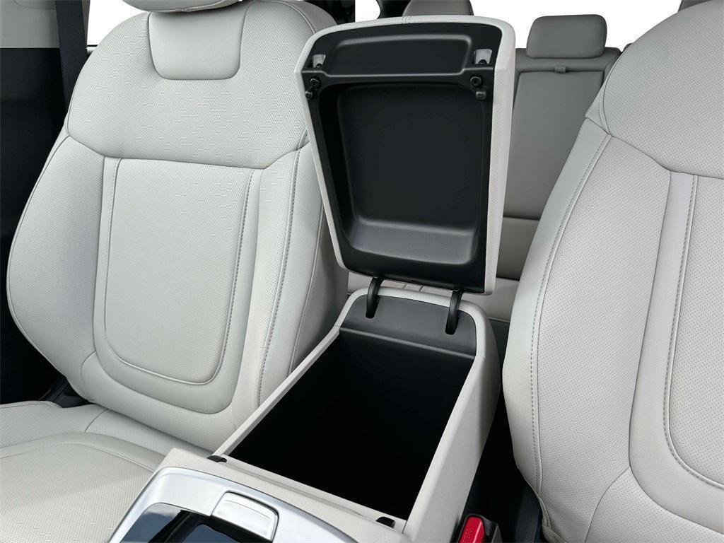 New 2025 Hyundai Tucson SEL image 18