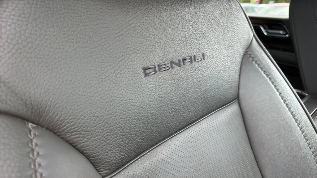 Used 2024 GMC Sierra 2500 Denali AWD/4WD image 40