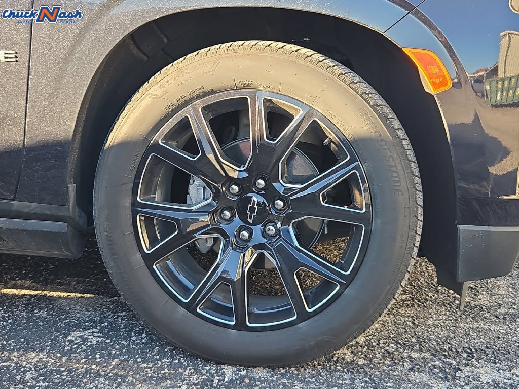 Used 2024 Chevrolet Tahoe High Country AWD/4WD image 10