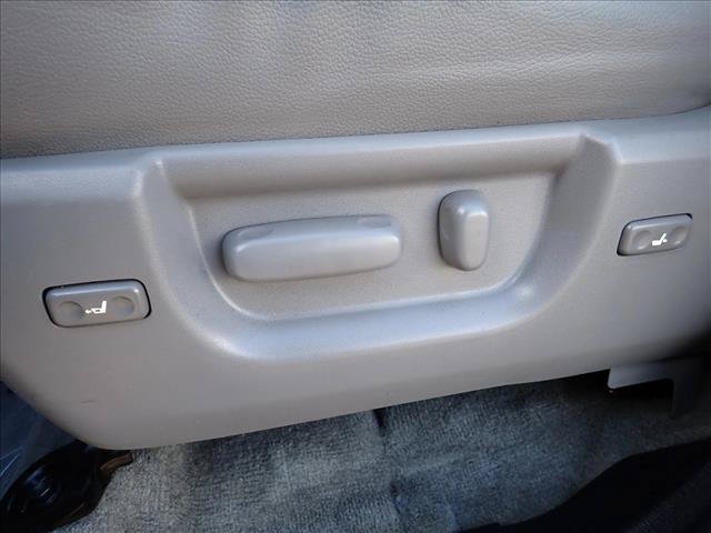 Used 2010 Toyota Sequoia Limited AWD/4WD image 15