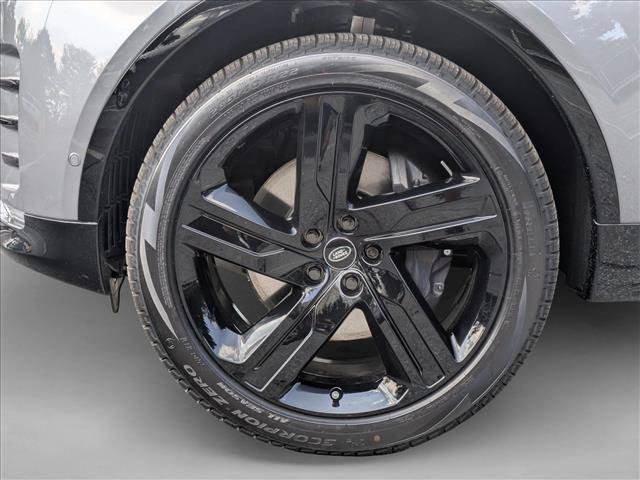 New 2026 Land Rover Discovery Limited Edition AWD/4WD image 10