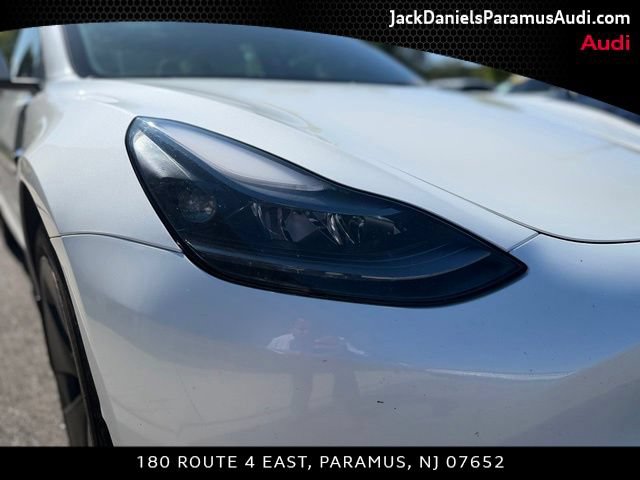 Used 2023 Tesla Model 3 Standard Range RWD image 9