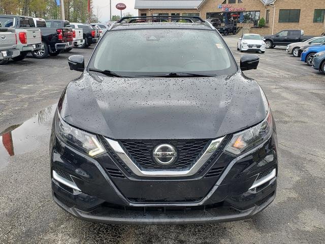 Used 2020 Nissan Rogue Sport SL AWD/4WD image 2