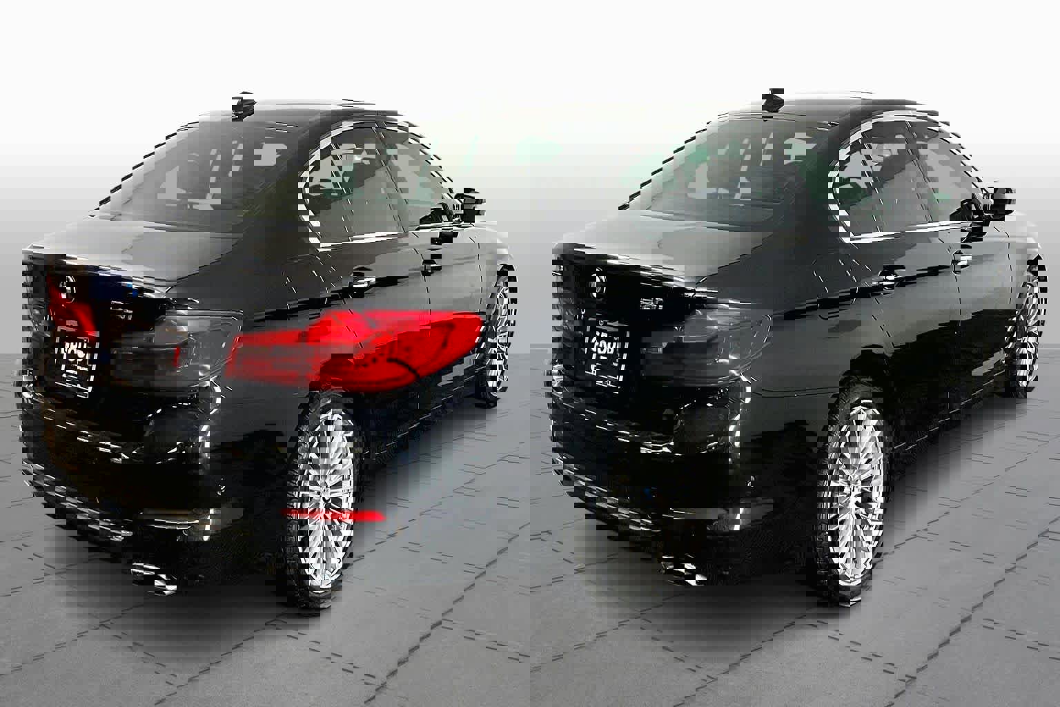 Used 2017 BMW 540i xDrive image 13