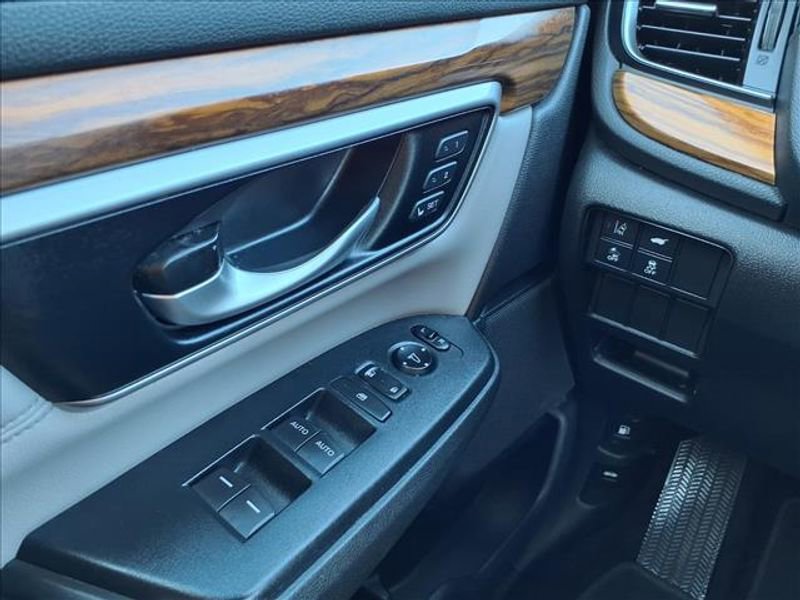 Used 2018 Honda CR-V EX-L image 22