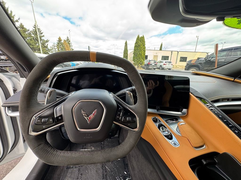 Used 2024 Chevrolet Corvette Stingray Preferred Conv w/ Z51 Performance Package RWD image 20