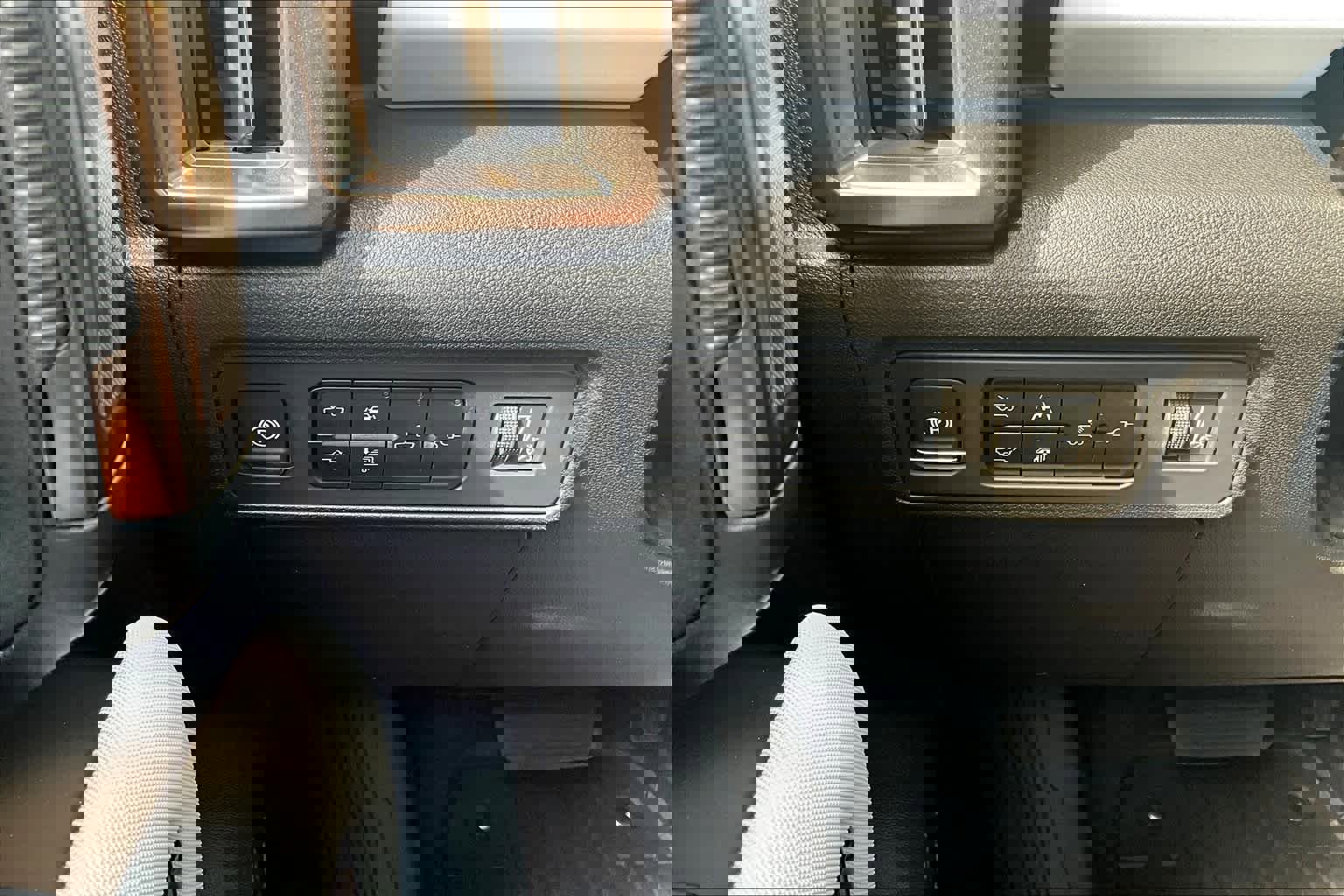 New 2025 GMC Hummer EV 3X w/ Battery Pack, 24 Module Pack image 18