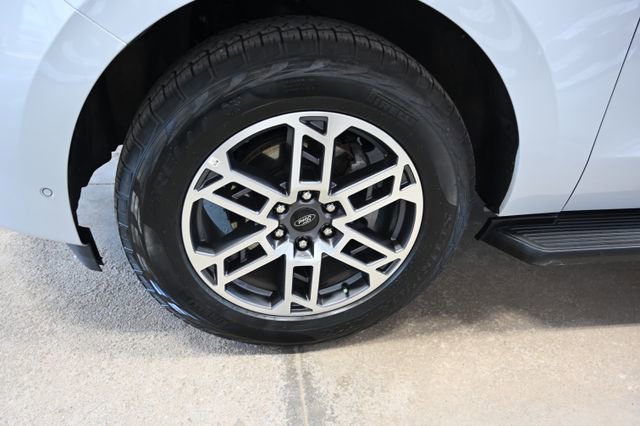 Used 2025 Ford Expedition Max Active AWD/4WD image 35