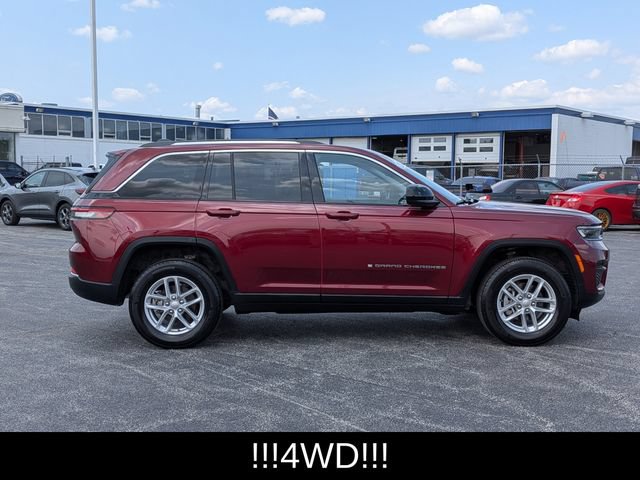 Used 2023 Jeep Grand Cherokee Laredo AWD/4WD image 9