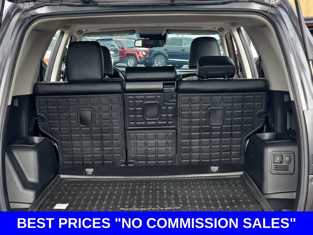 Used 2023 Toyota 4Runner TRD Off-Road Premium w/ Off Road Premium Plus Package AWD/4WD image 12
