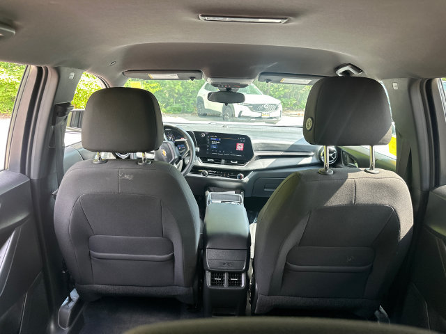 Used 2025 Chevrolet Equinox LT AWD/4WD image 15
