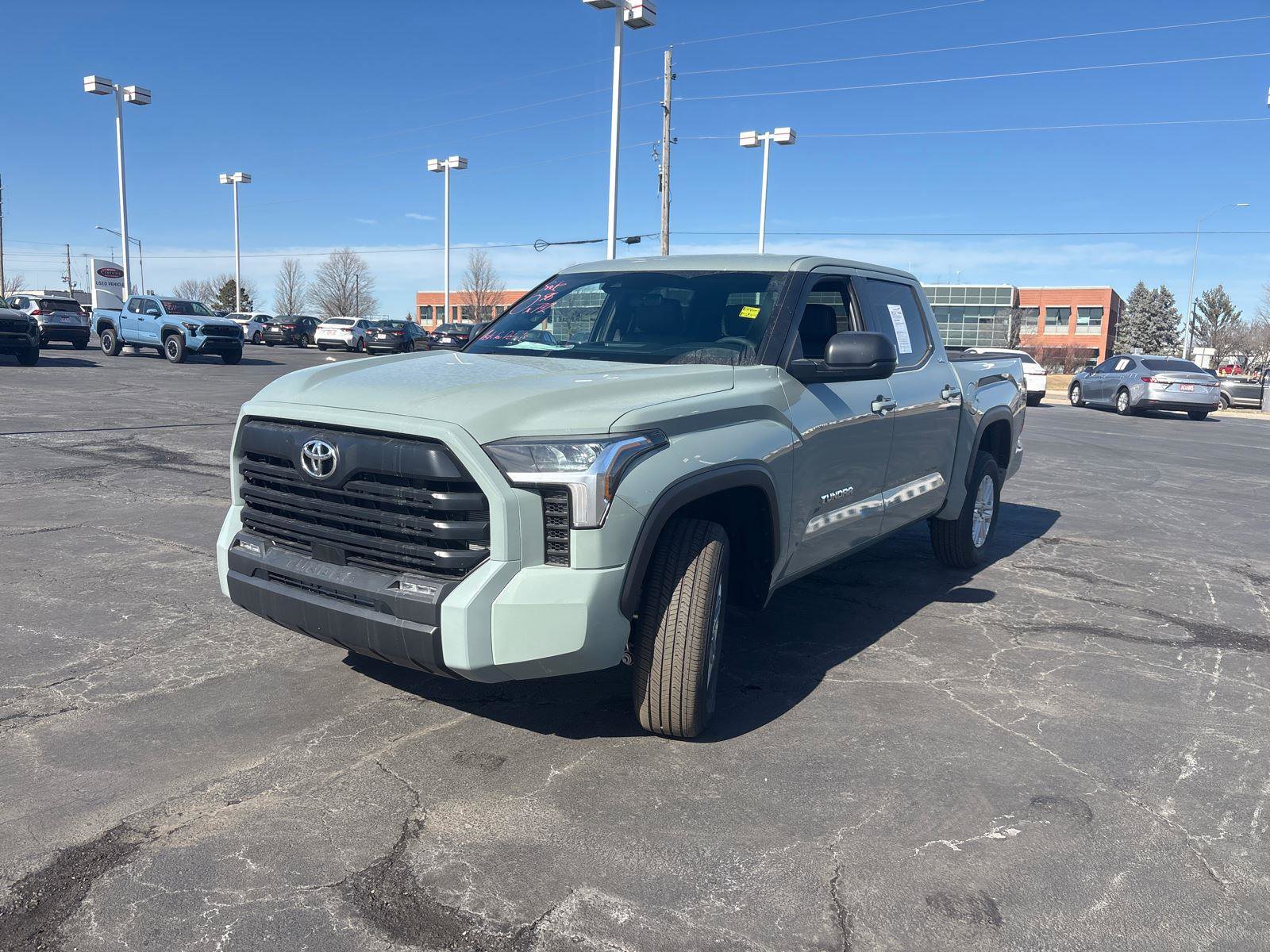 Used 2026 Toyota Tundra SR5 w/ SR5 Premium Package AWD/4WD image 3
