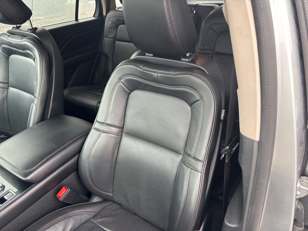 Used 2024 Lincoln Aviator Reserve image 13