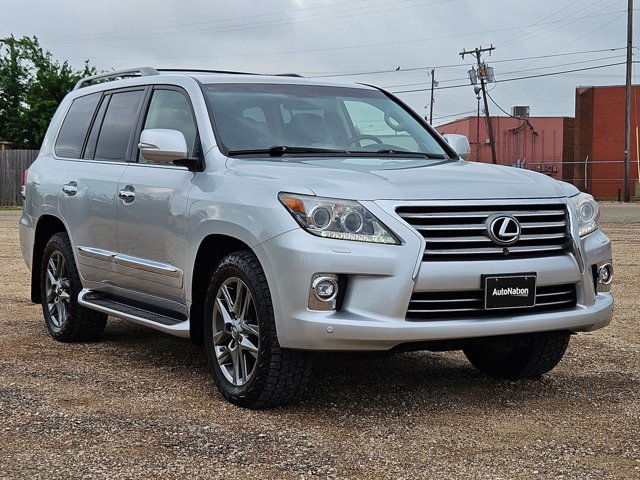 Used 2014 Lexus LX 570 4WD w/ Luxury Package image 3