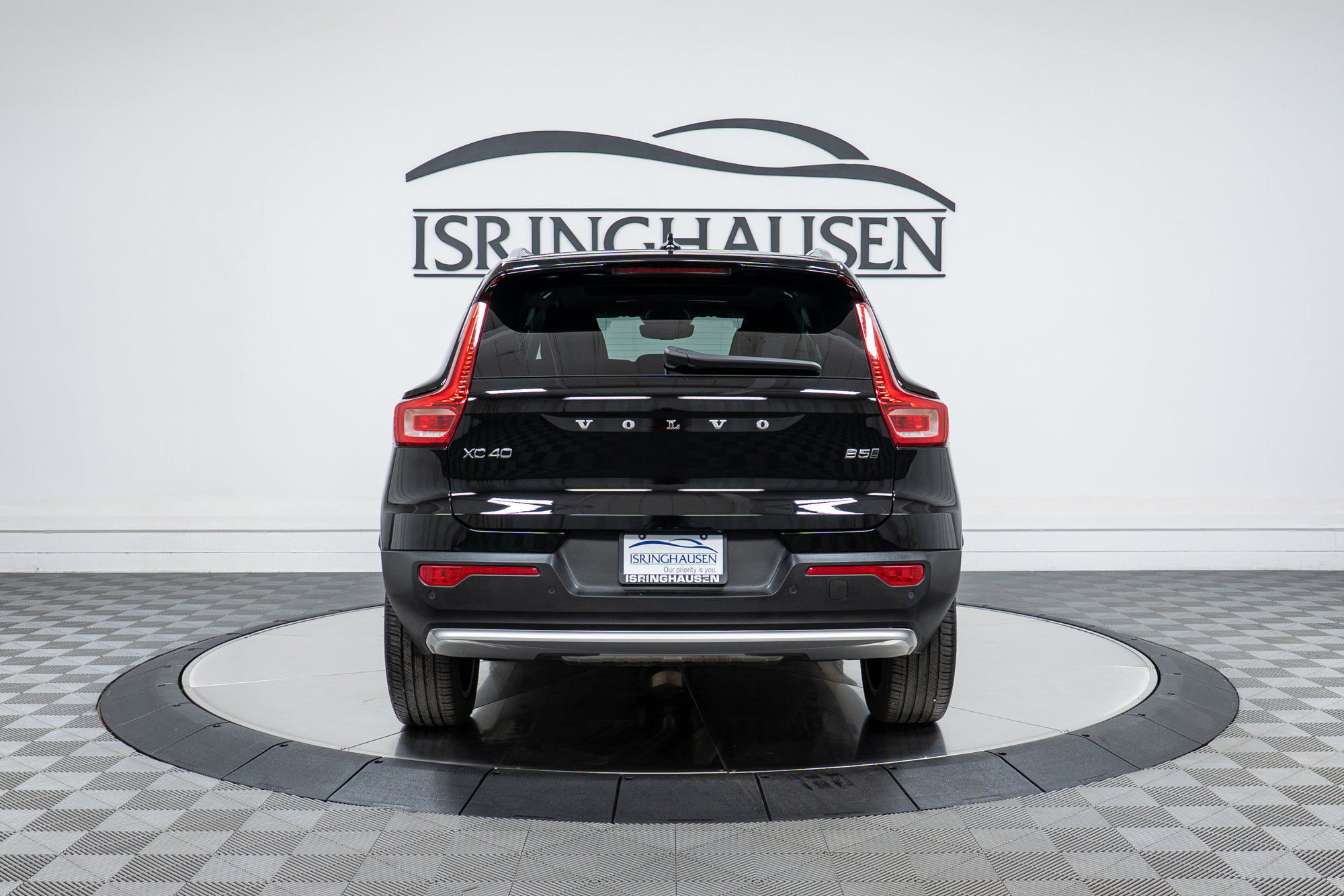 Used 2023 Volvo XC40 B5 Plus w/ Protection Package Premier image 6