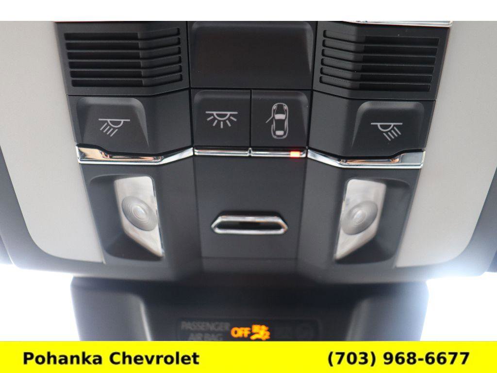 Used 2021 Porsche Macan image 25