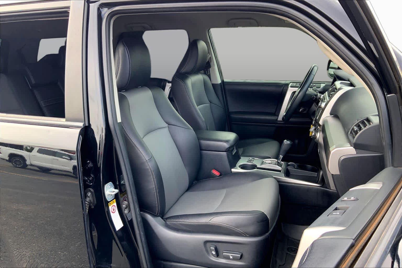 Used 2018 Toyota 4Runner SR5 Premium RWD image 9