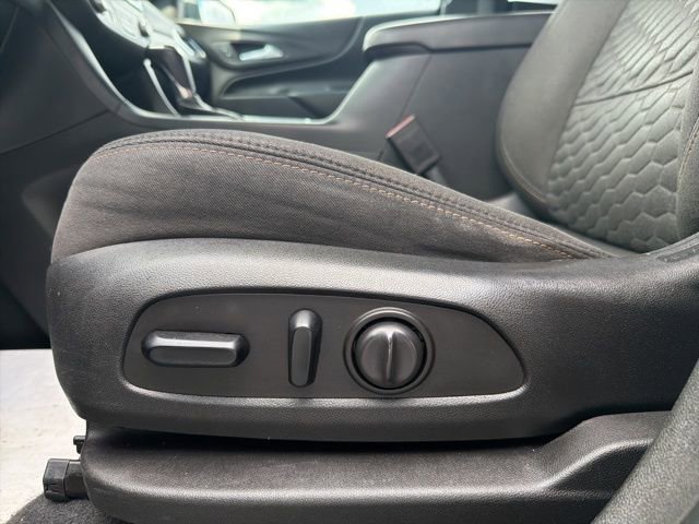 Used 2019 Chevrolet Equinox LT FWD image 15