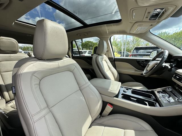 Certified 2024 Lincoln Aviator Reserve w/ Elements Package Plus image 35