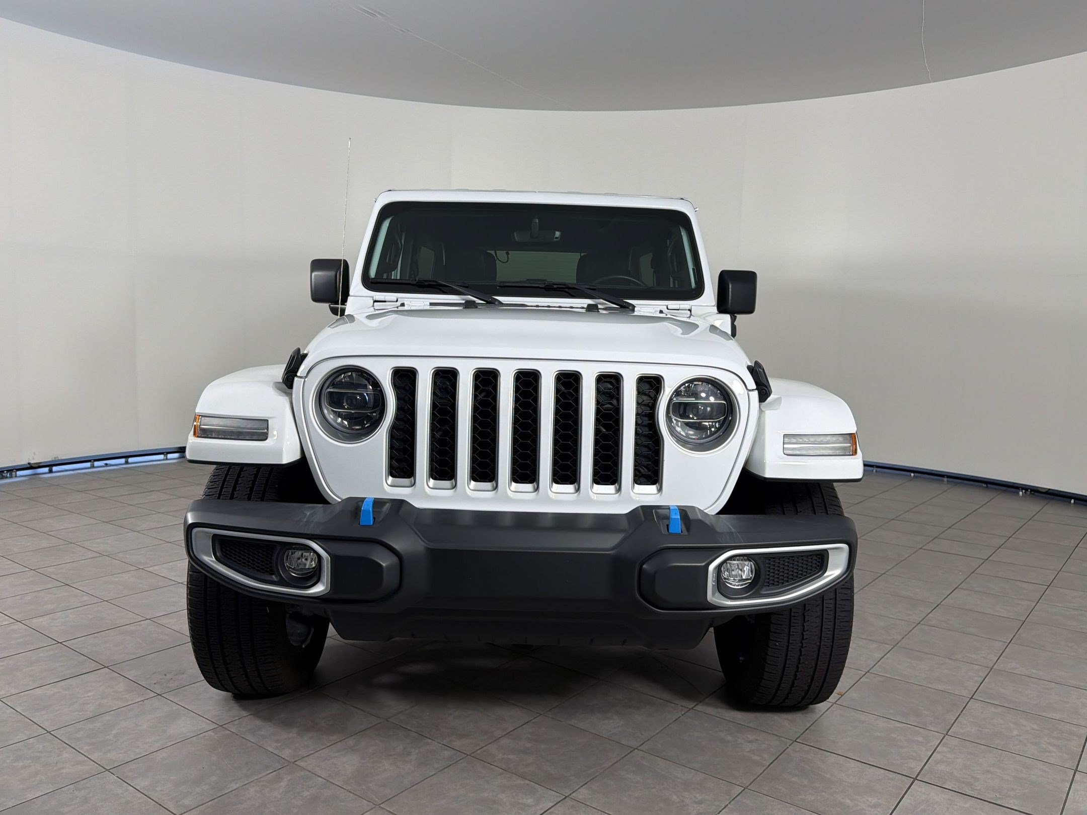 Used 2022 Jeep Wrangler Unlimited Sahara AWD/4WD image 6