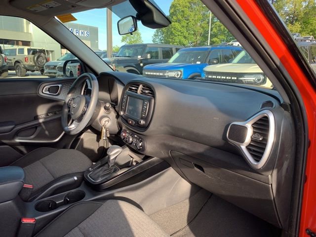 Used 2020 Kia Soul FWD image 16