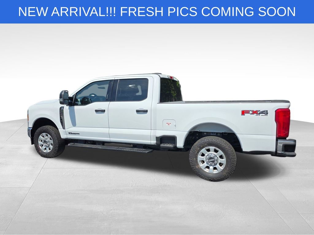 Used 2024 Ford F250 XLT w/ FX4 Off-Road Package image 4