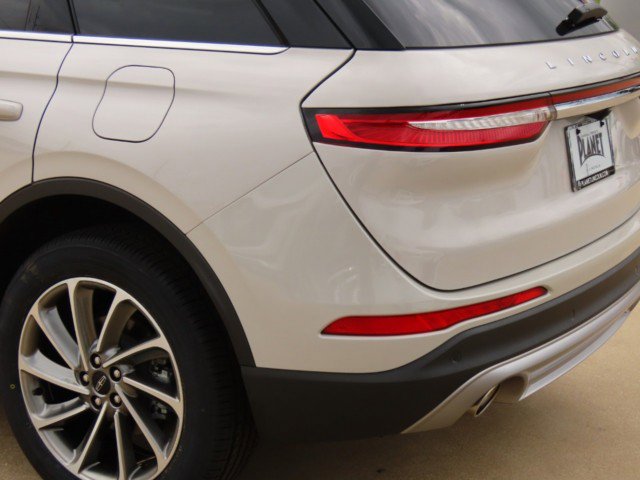 Certified 2023 Lincoln Corsair FWD w/ Equipment Group 101A image 14