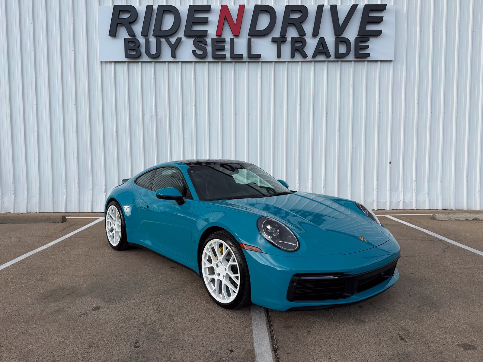 Used 2021 Porsche 911 Carrera RWD image 9