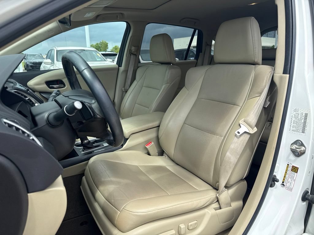 Used 2017 Acura RDX w/ Technology Package FWD image 13
