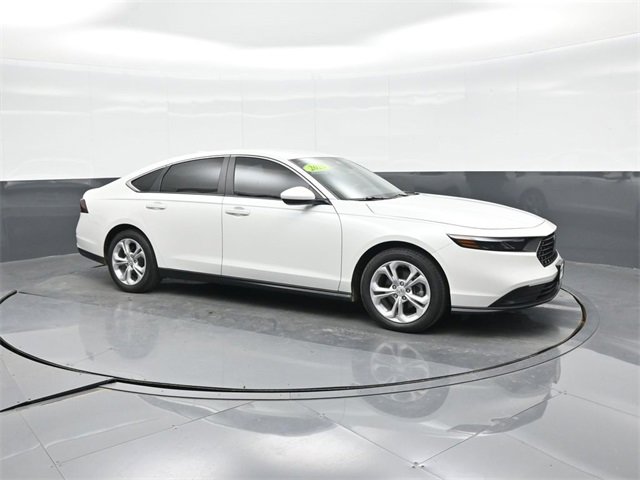 Used 2025 Honda Accord LX image 10