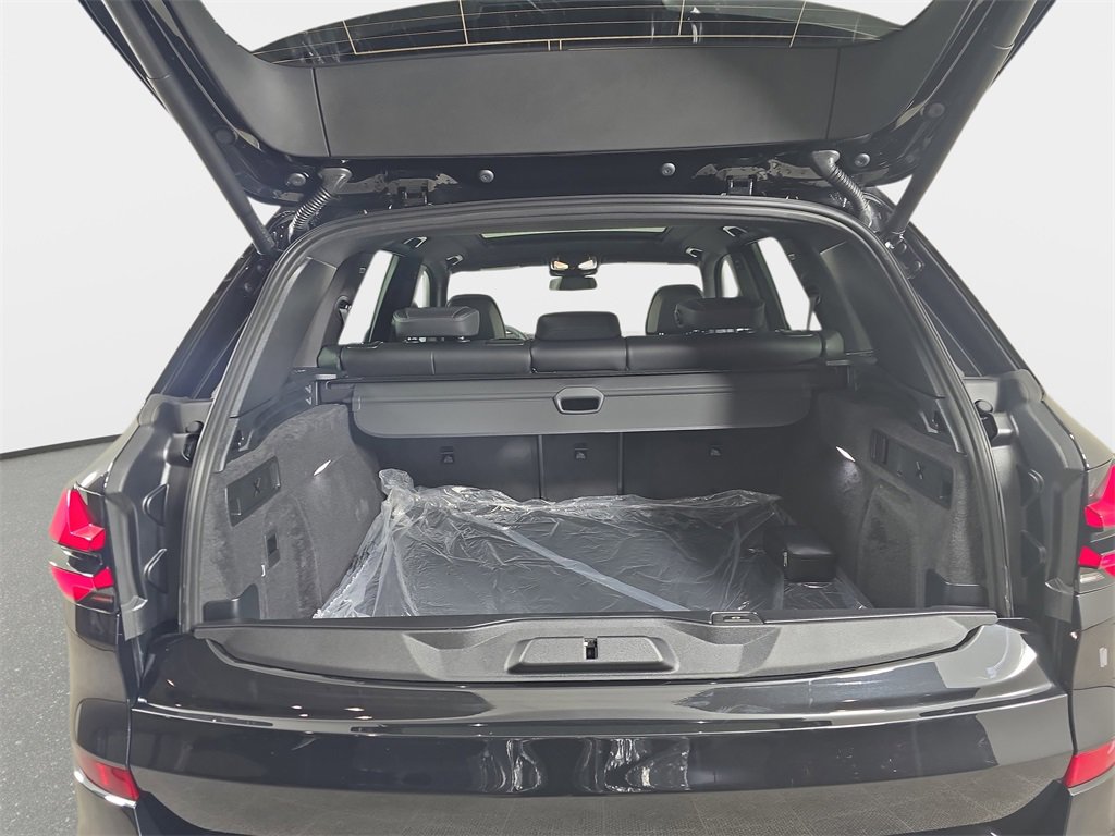 New 2026 BMW X5 xDrive40i w/ M Sport Package image 12