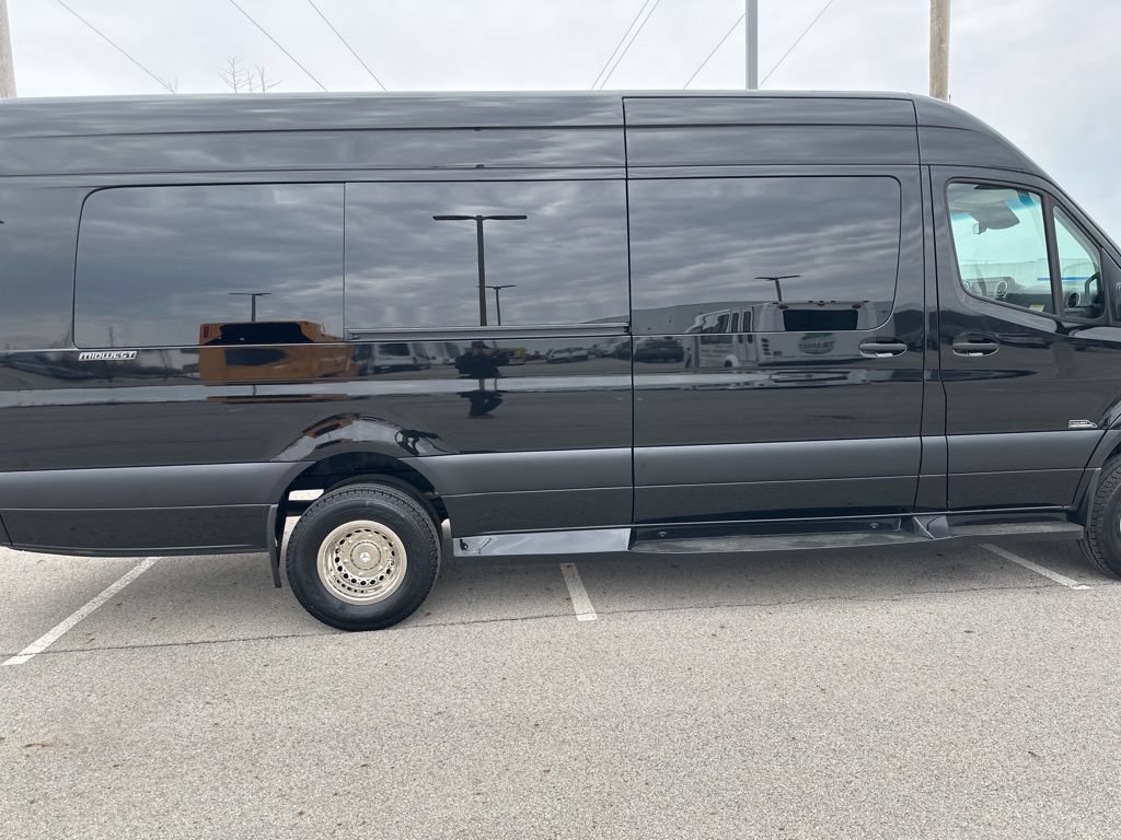 Used 2023 Mercedes-Benz Sprinter 3500 image 26