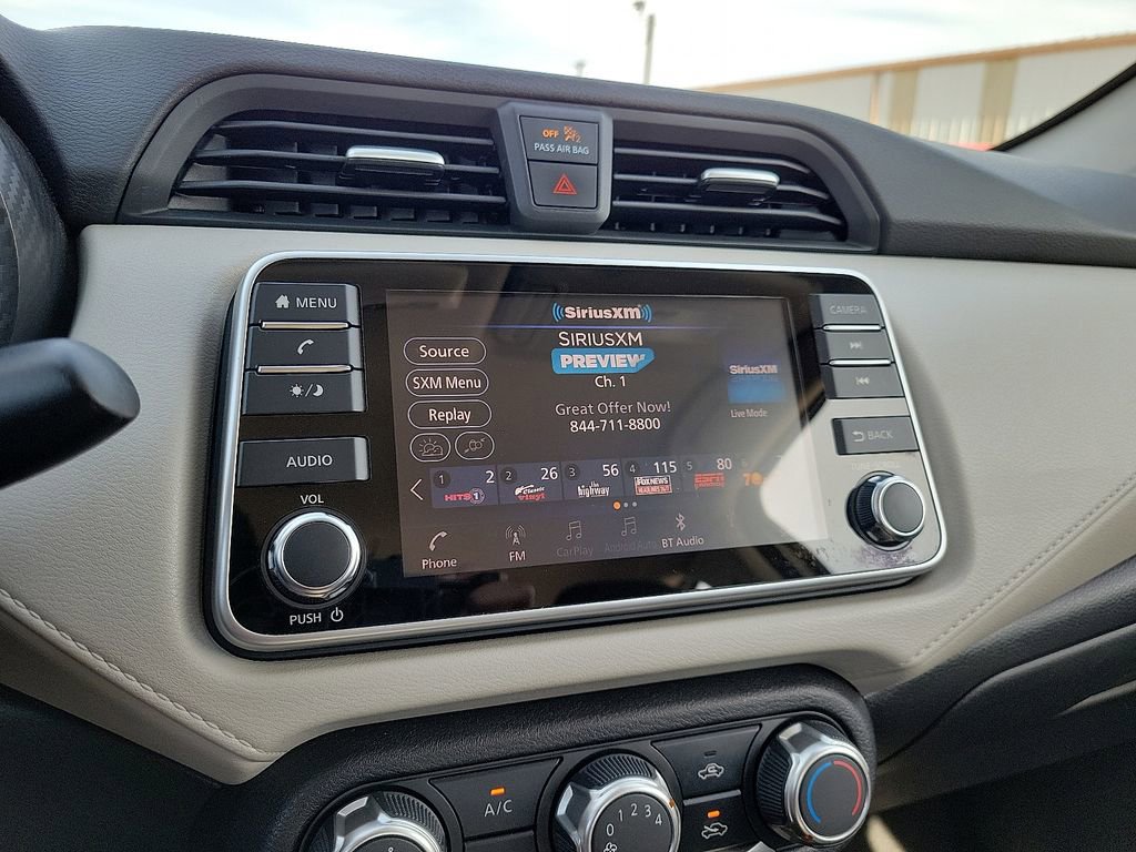 Used 2022 Nissan Versa SV FWD image 21