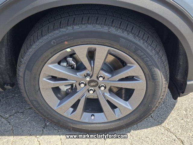 New 2026 Ford Explorer Active w/ Active Comfort Package AWD/4WD image 15