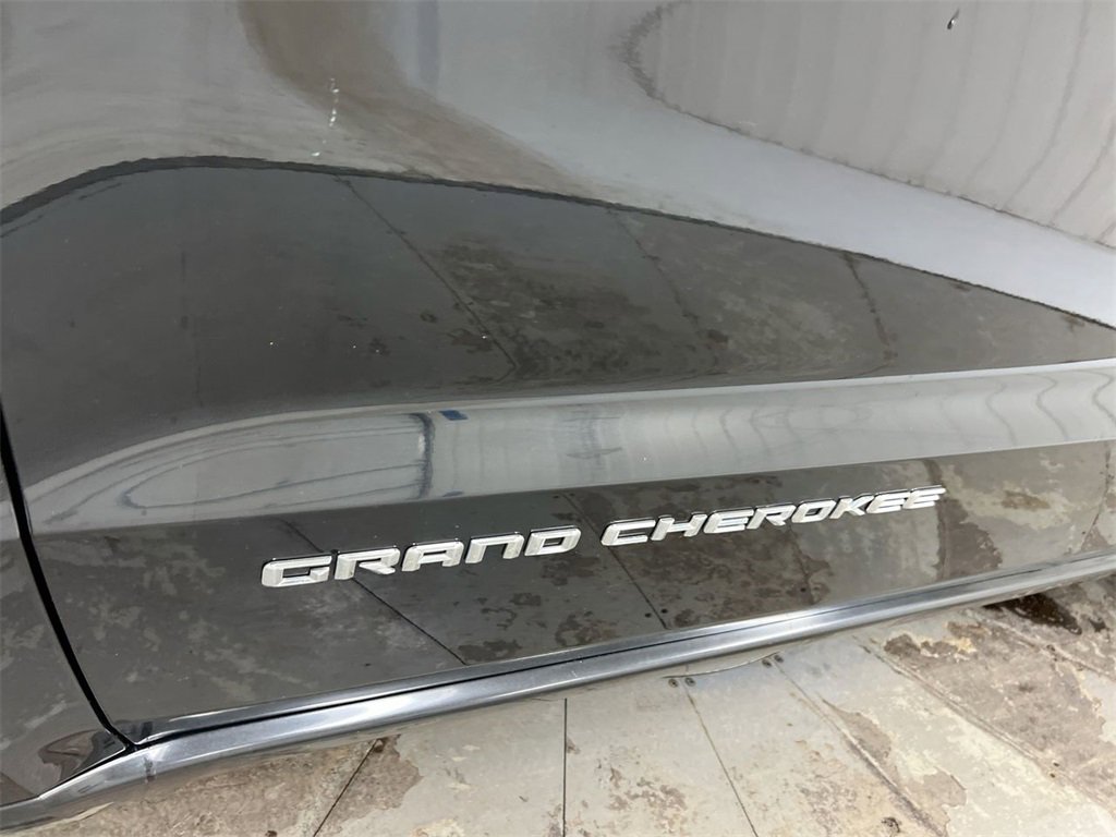 Used 2015 Jeep Grand Cherokee Overland image 27