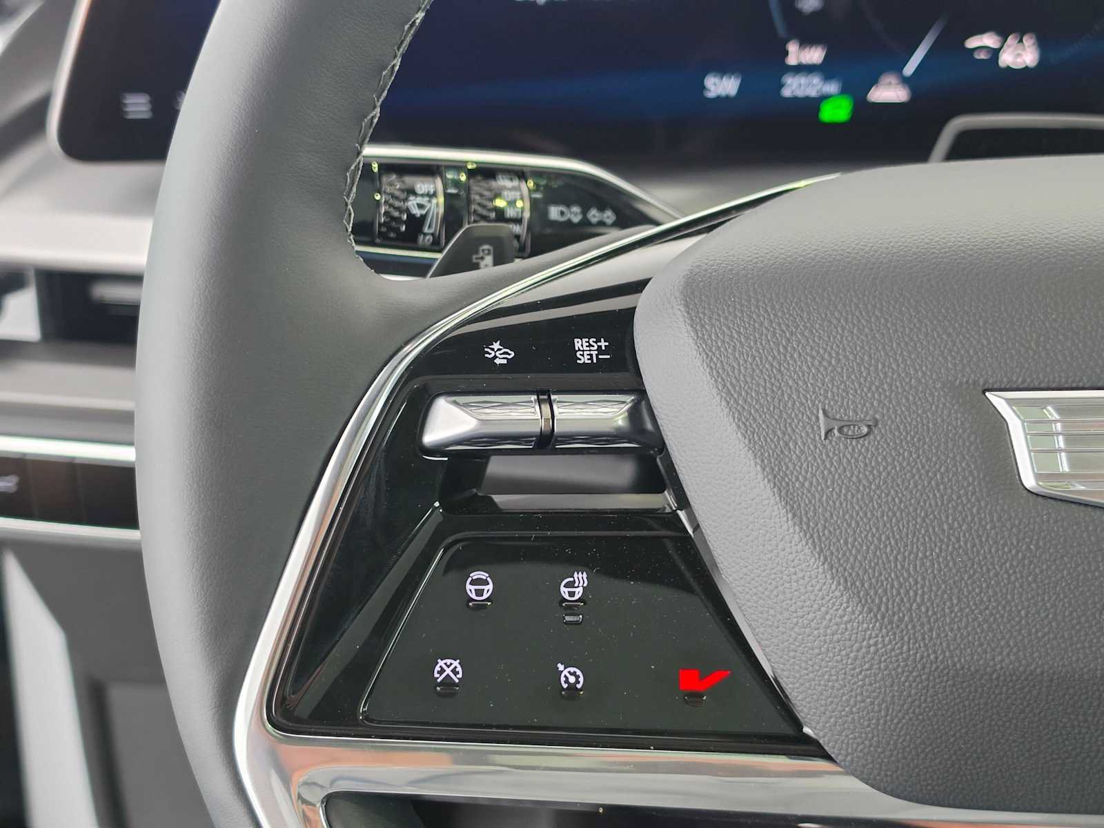 New 2027 Cadillac Vistiq Sport w/ LPO, Floor Liner Package AWD/4WD image 31