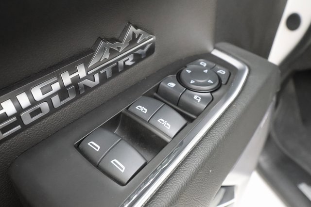 Used 2024 Chevrolet Silverado 1500 High Country w/ High Country Premium Package image 8