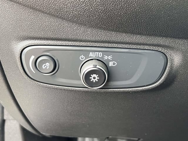Used 2024 Chevrolet Equinox LS FWD image 20
