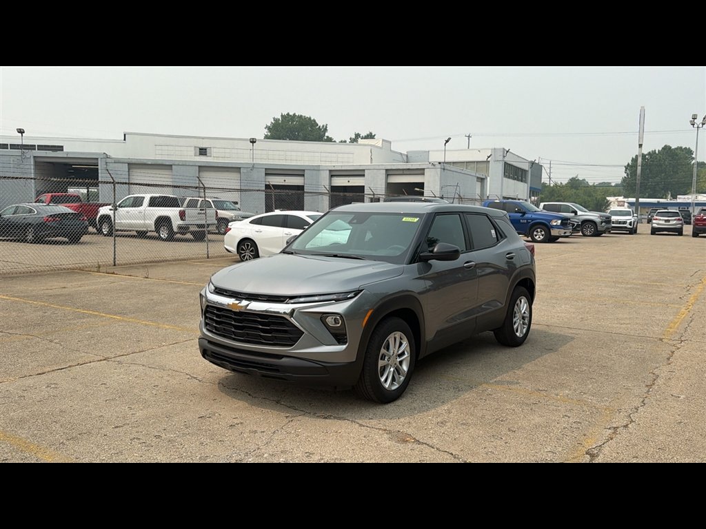 New 2026 Chevrolet TrailBlazer LS w/ LS Convenience Package FWD image 2
