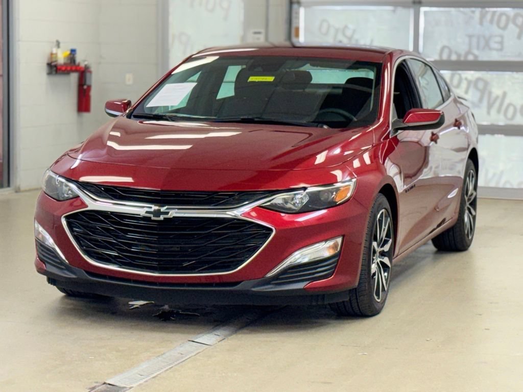 Used 2024 Chevrolet Malibu RS FWD image 3