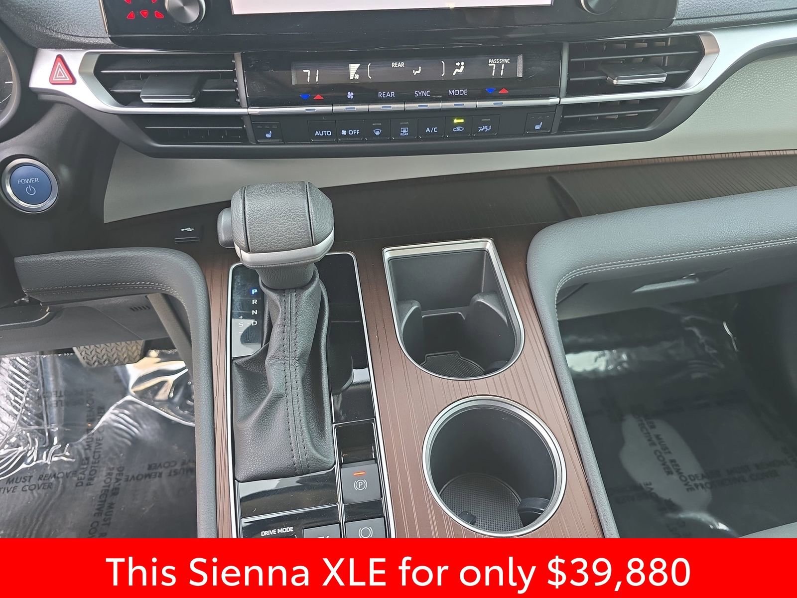Used 2023 Toyota Sienna XLE image 32