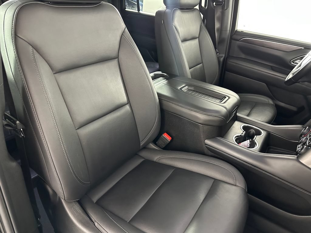 Used 2024 Chevrolet Suburban Z71 AWD/4WD image 35