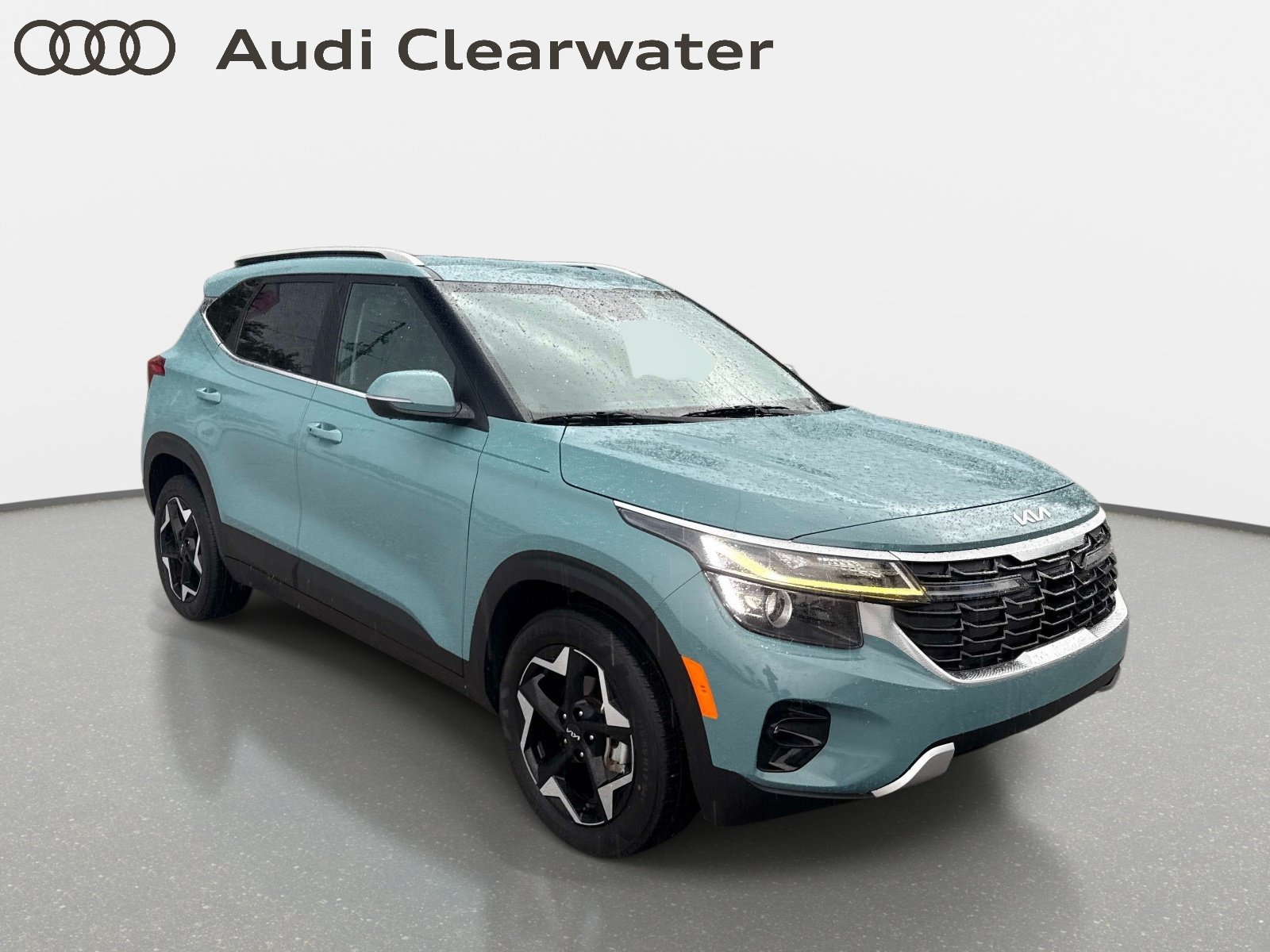 Used 2025 Kia Seltos EX FWD image 6